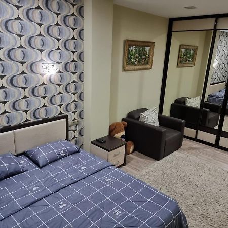 2 Bedroom Central Apartment تشيسيناو المظهر الخارجي الصورة