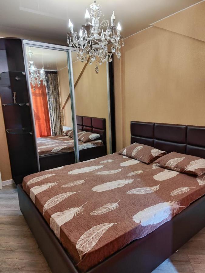 2 Bedroom Central Apartment تشيسيناو المظهر الخارجي الصورة